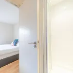 Spacious 2 Bedroom Apartment Near White City