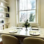 Stylish 2-Bedroom Apartment In Maida Vale Near Little Venice & Paddington