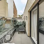 Modern Spacious Place