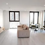 Unique 2 Bedroom Flat By Westham