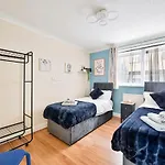 2Br Contractor Stay, Wifi, Parking, Discounted Monthly