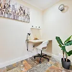 2Br Contractor Stay, Wifi, Parking, Discounted Monthly