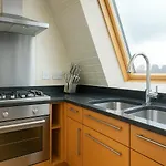 2 Bed Flat Near Acton Park