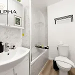 Sophisticated Paddington Stay 2 Bedroom Prime Location