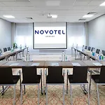 Novotel London West