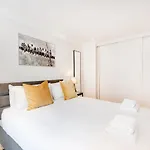 Be:Piccadilly Circus Apartments