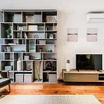 Be:Piccadilly Circus Apartments