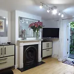 13 Wilton Square
