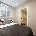 Meriden Court, Chelsea