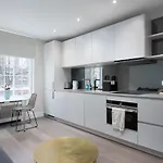 Meriden Court, Chelsea