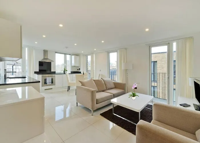 Comfortable Two Bedroom Apt In The Heart Of Kings Cross Area
