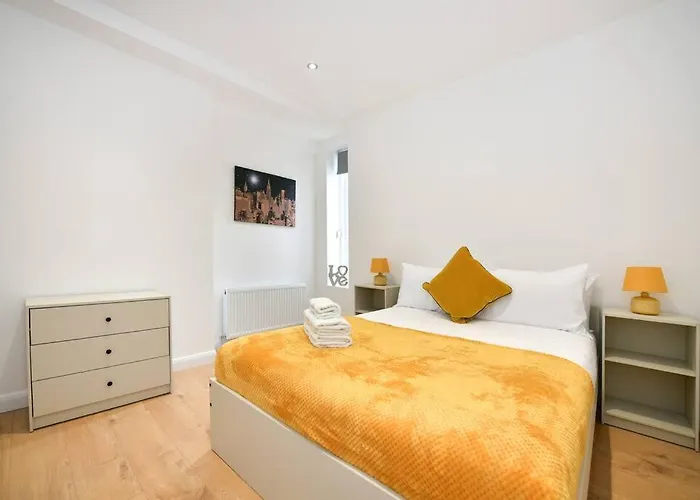 Lovely 1 Bed Flat Near Battersea Park Road