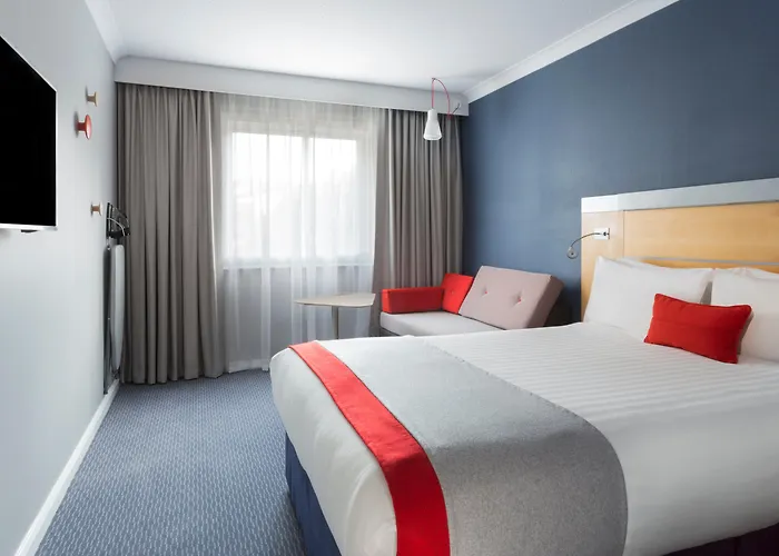 Holiday Inn Express Park Royal By Ihg