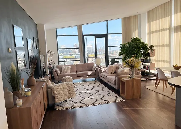 3 bedroom stunning penthouse