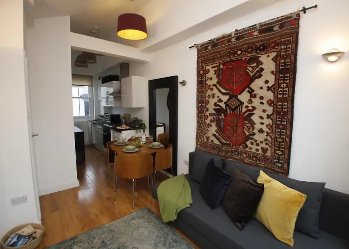 Cosy Camden Town One Bedroom Flat