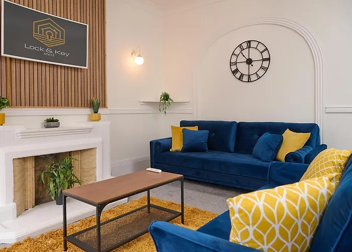 Spacious 3 Bedroom Apartment- Crouch End