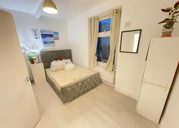 One Bedroom Flat Miles