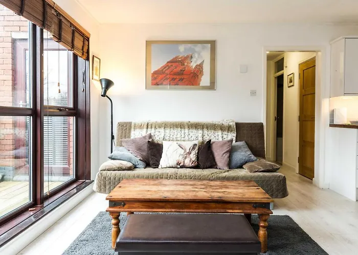 Luxury Islington Apartment With Balcony Islington