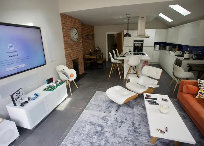 Stunning London Nw2 Flat - Great Location!