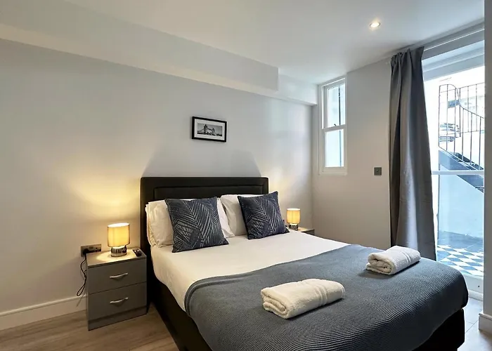 Kevins Place Near Paddington