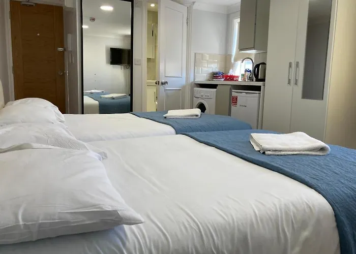 53 Wendover Road Hotel