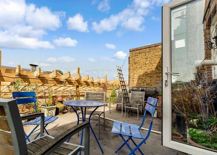 Pass The Keys Terrace Apartment By The Kia Oval