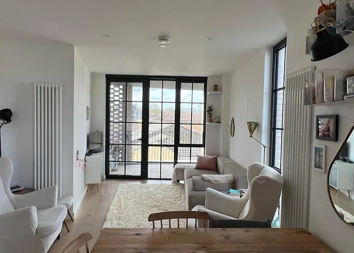 Bright 3 Bed In Hackney Wick Perfect For Families With Kids