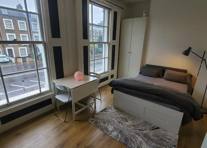 London Oasis Studio Apartment