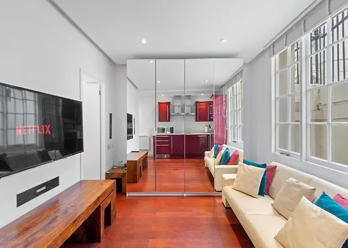 Londwell, Sloane Square Gem, Private Terrace Suite