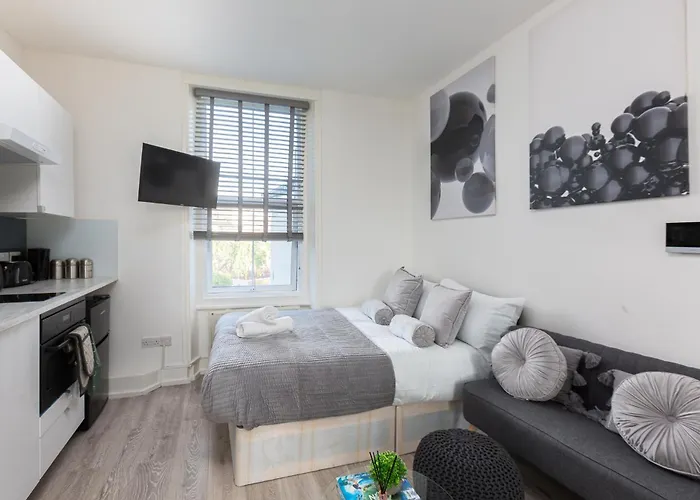 Modern & Cozy Studio, 15Mins Walk To Notting Hill! 2