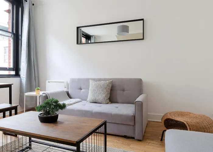 The Aldgate Flat