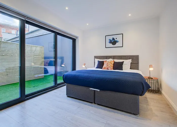 Hybrid Resi - London, Fulham Near Chelsea And Putney