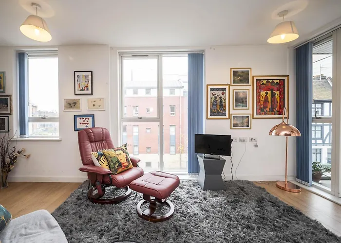 London Apartment Near Tower Bridge And Tube Pass The Keys
