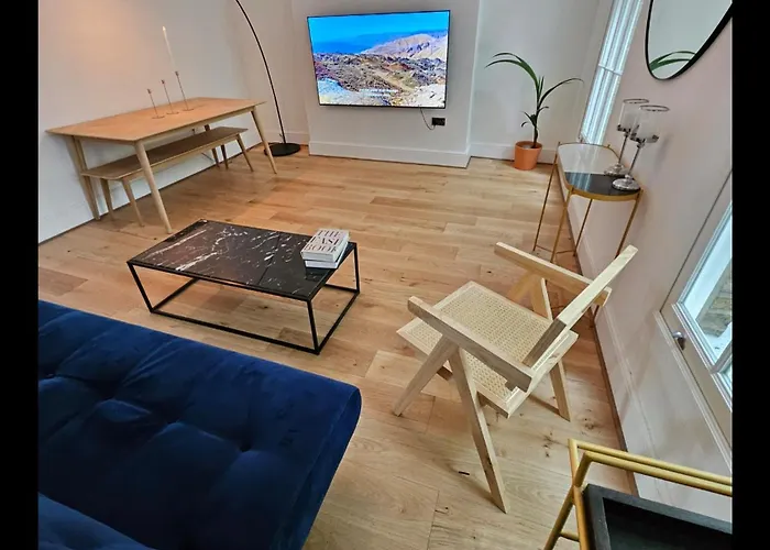 Mia Residence, Waterloo 4Bed Room Apa