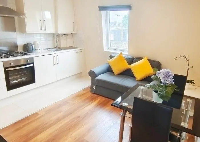 Tulip 5 Top Floor at Hammersmith