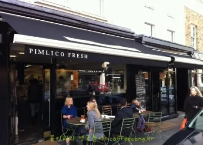 3 Bedroom Apartment With Private Terrace In Pimlico, Westminster, Victoria
