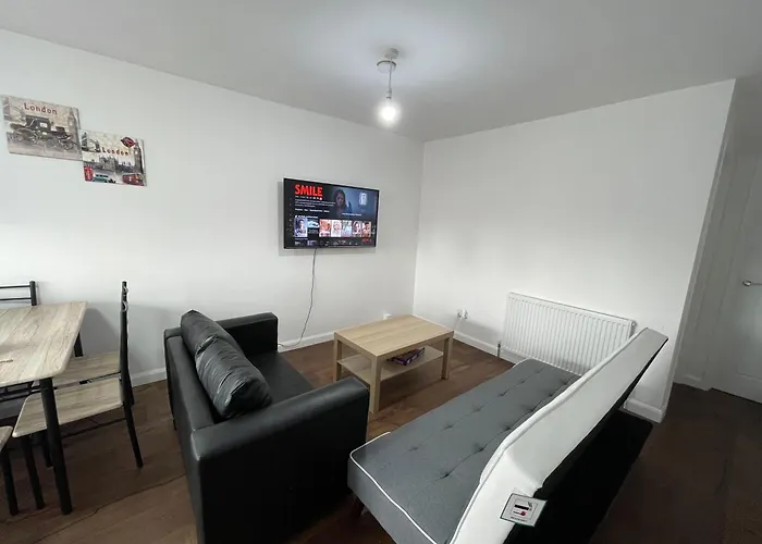Stratford-2Bedroom-Close To Local Transport- Wifi