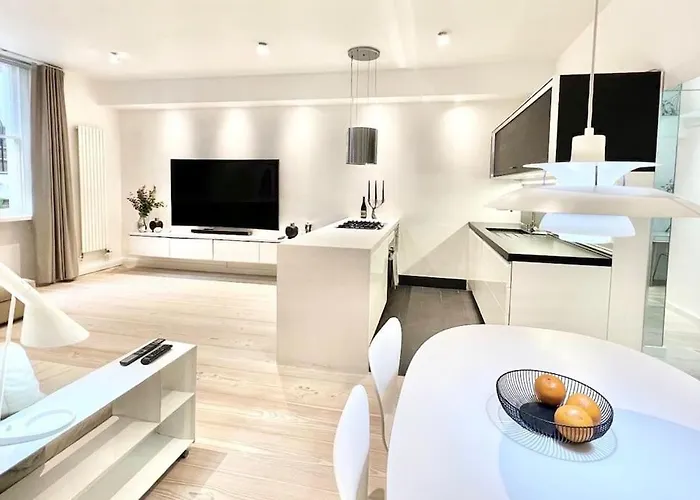 Stunning 4 Bed Flat Near Notting Hill And Hyde Park