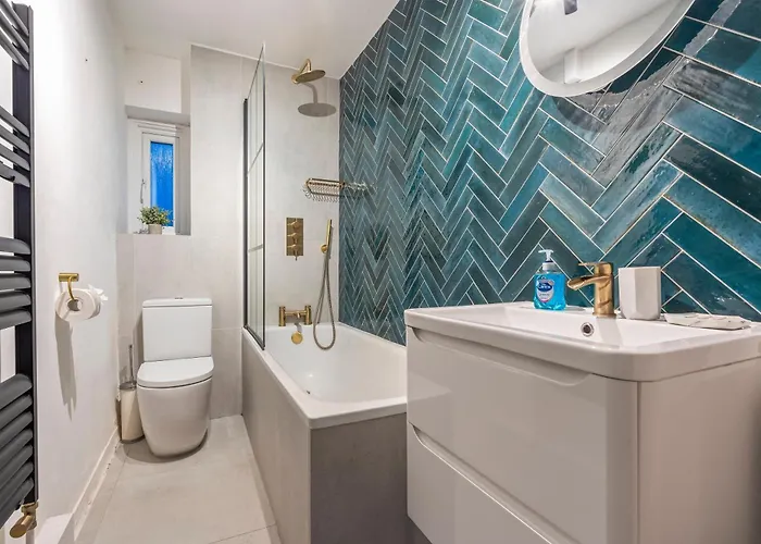 Stylish 2Bed Apartment Fulham, Wifi, Parking