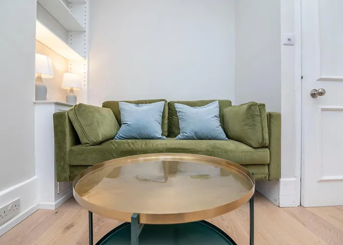 Lovely Ground Floor 1Bdr Flat, Notting Hill