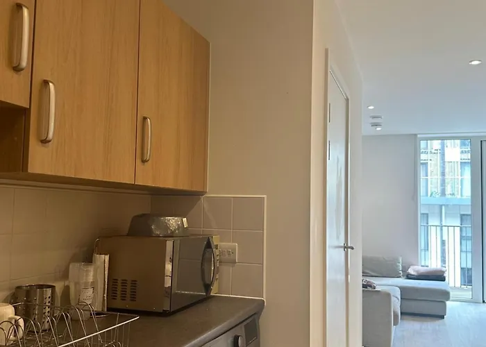 Cosy Thameside Retreat In North Greenwich