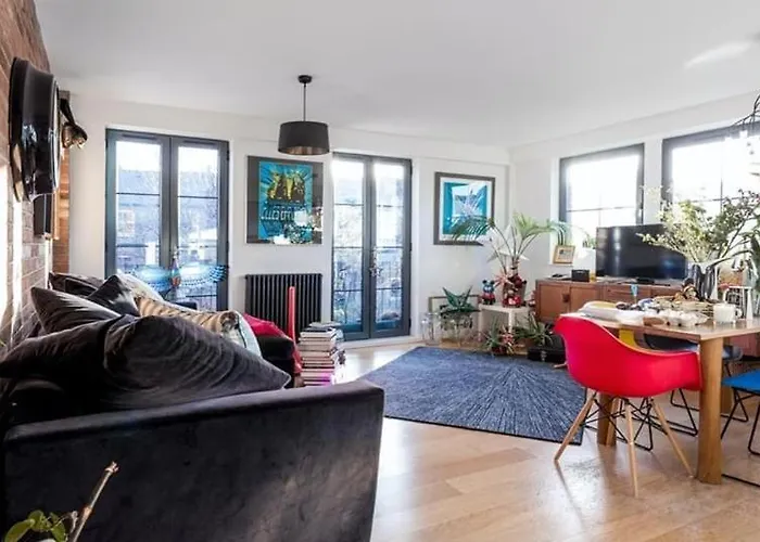 Lovely Loft Style Flat In N16