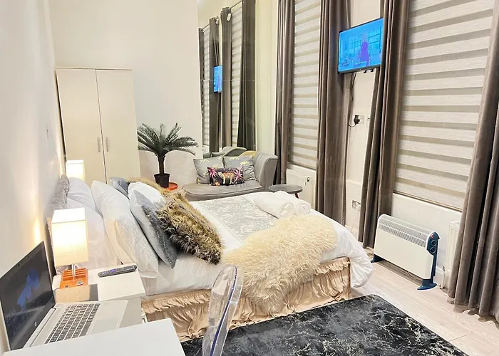 Monroe - Central London Studio In Prime Location