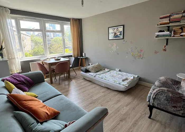 One Bed Flat In Centre Of London