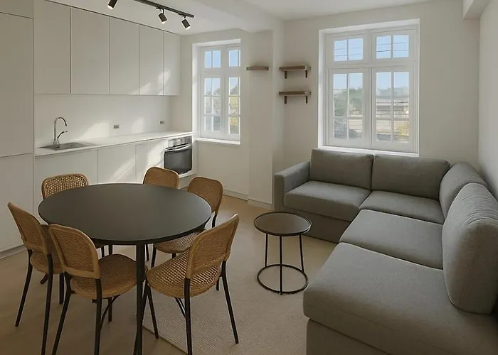 Central Modern 1Br - Just Renovated