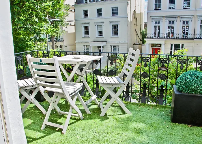 CanguroProperties - Pembridge Villas