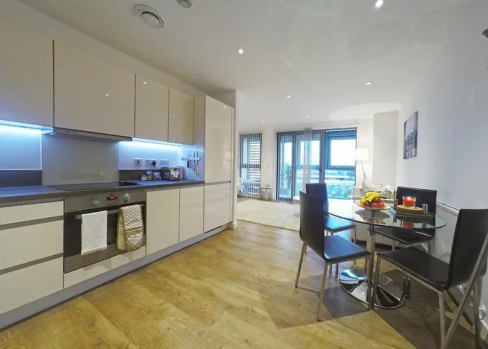 West Side Apartments -Brentford, London