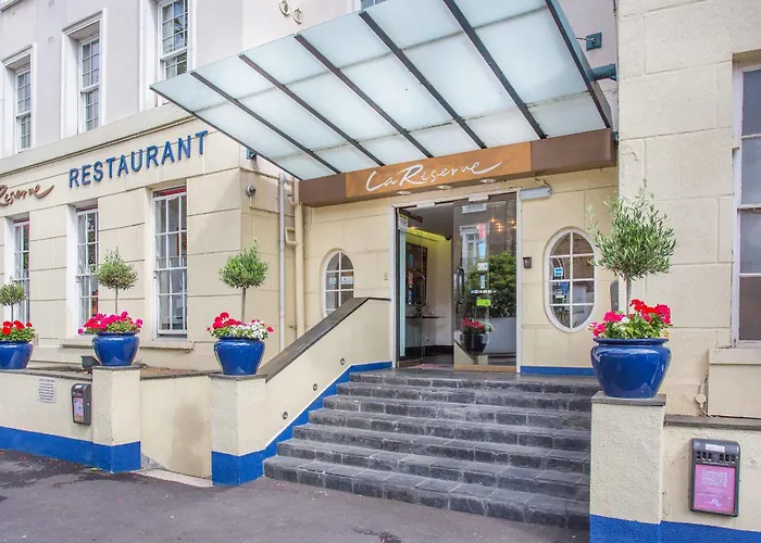 La Reserve Hotel