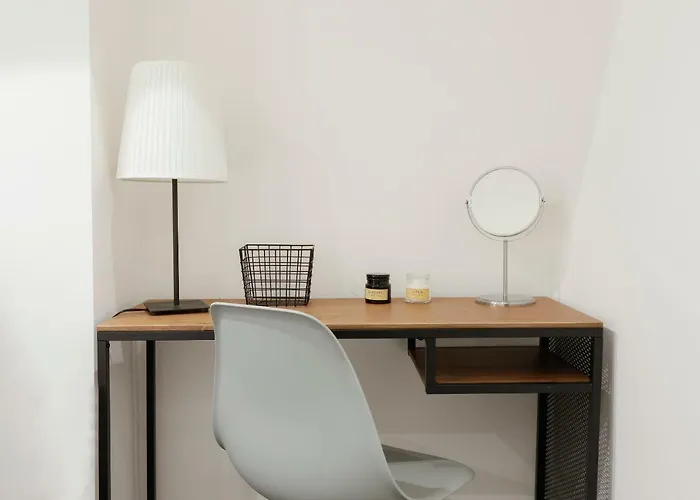 Modern Fitzrovia Apartment