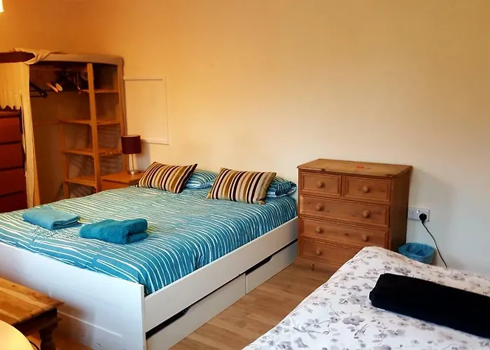 Central Room Near London Eye